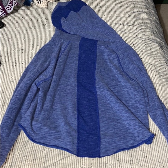 UA Cropped sweat shirt - Picture 2 of 2